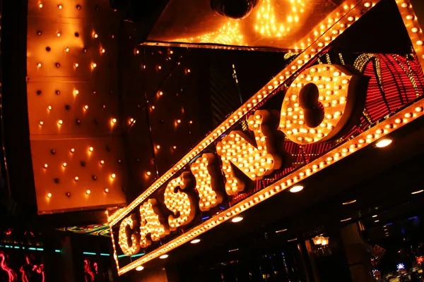 Texas Poker hand rankings and card display on slotboom88